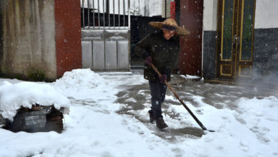 Photo of How Many Calories Does Shoveling Snow Burn?