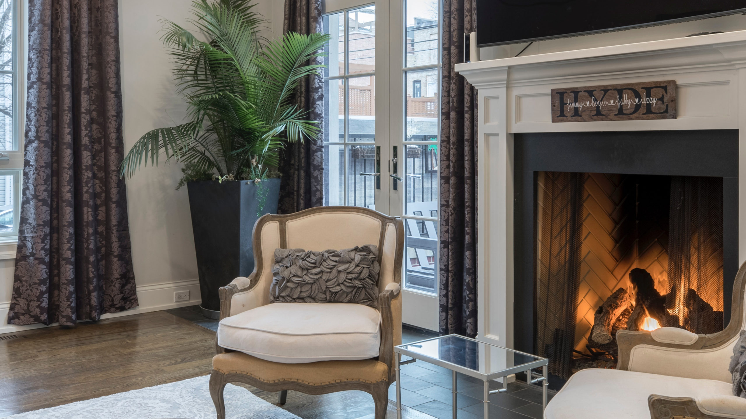 Best Ways to Clean a Fireplace